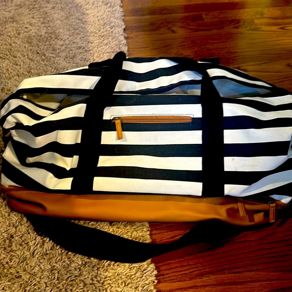 DSW duffle bag